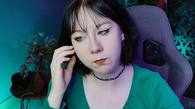 Snapshot of NancyMartinez chatting on October 9, 2025, 5:05 am NancyMartinez online show from October 9, 2025, 5:05 am