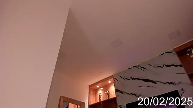 Snapshot of Isabel_Escorcia chatting on February 20, 2025, 8:28 am Isabel Escorcia online show from February 20, 2025, 8:28 am