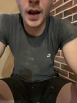 red red00 online show from November 3, 2025, 1:34 pm