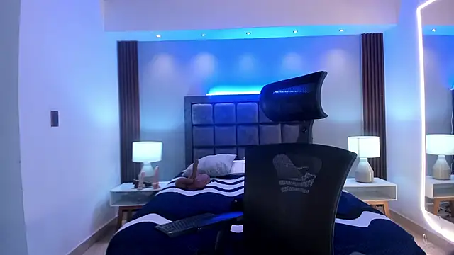 Susann Ross online show from September 12, 2025, 10:59 am