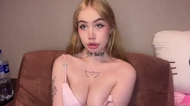 hanna cry baby online show from February 18, 2025, 8:03 pm