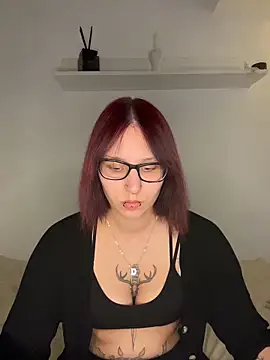 TheRealNyxa online show from May 12, 2026, 5:54 pm