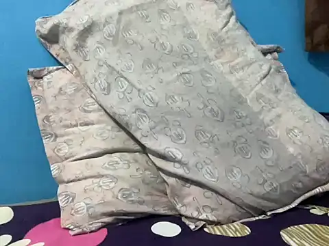 NiceBoy9099 online show from February 1, 2026, 5:22 pm