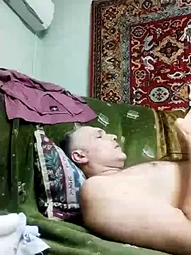 Pineapple04 online show from January 29, 2025, 5:56 pm