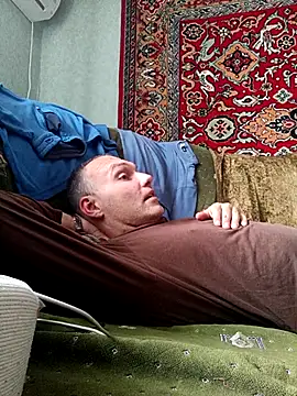 Pineapple04 online show from October 13, 2025, 7:19 am