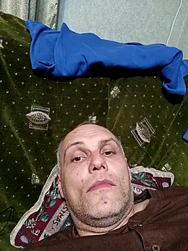 Pineapple04 online show from October 13, 2025, 7:25 pm