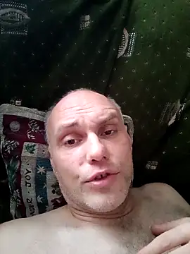 Pineapple04 online show from November 12, 2025, 5:19 am