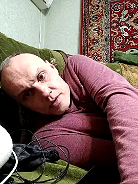 Pineapple04 online show from January 18, 2026, 5:39 pm