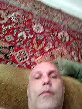 Pineapple04 online show from May 9, 2026, 5:12 am