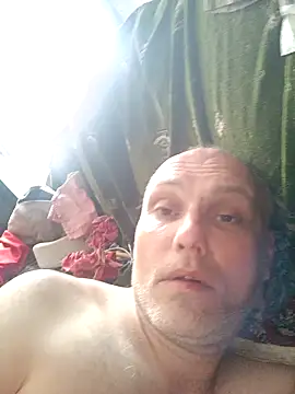 Pineapple04 online show from May 11, 2026, 6:52 am