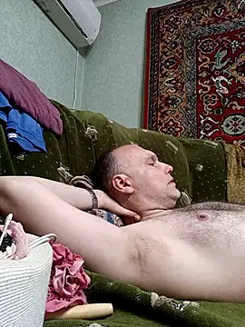 Pineapple04 online show from May 19, 2026, 6:36 pm