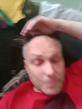 Pineapple04 online show from May 31, 2026, 6:21 am