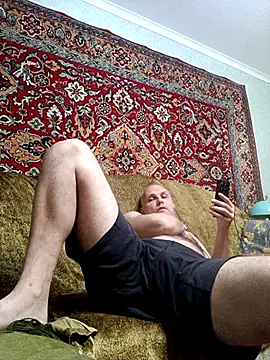 Pineapple04 online show from July 1, 2026, 7:35 pm