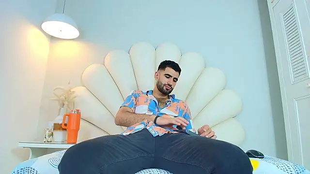 Snapshot of Ethan__Walker chatting on July 5, 2026, 12:23 pm Ethan Walker online show from July 5, 2026, 12:23 pm