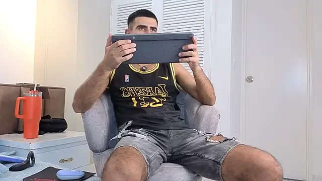 Snapshot of Ethan__Walker chatting on July 31, 2026, 7:24 pm Ethan Walker online show from July 31, 2026, 7:24 pm