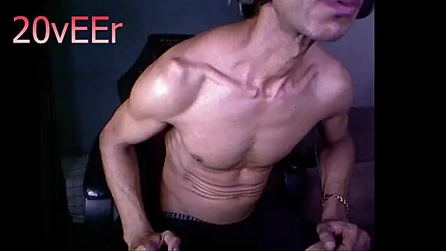 20vEEr online show from October 24, 2025, 9:33 pm