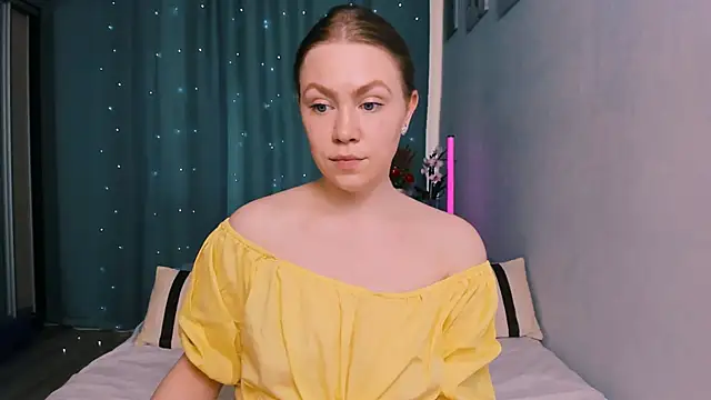 Snapshot of InsatiableFoxX chatting on May 22, 2026, 2:33 pm InsatiableFoxX online show from May 22, 2026, 2:33 pm