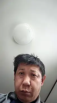 07YUKIO online show from May 6, 2026, 2:19 am