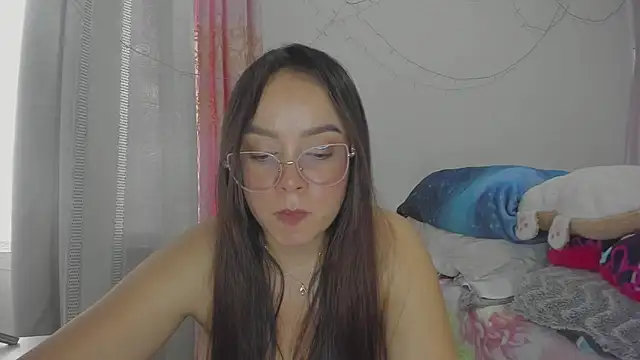 Snapshot of HARLEYNAPIER chatting on June 2, 2026, 9:50 pm HARLEYNAPIER online show from June 2, 2026, 9:50 pm