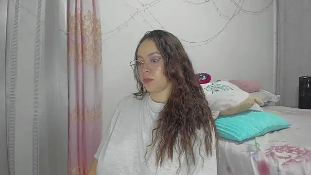 Snapshot of HARLEYNAPIER chatting on June 11, 2026, 12:32 am HARLEYNAPIER online show from June 11, 2026, 12:32 am