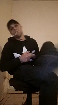 Snapshot of kx93 chatting on February 21, 2025, 9:32 pm kx93 online show from February 21, 2025, 9:32 pm