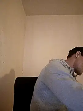 Snapshot of kx93 chatting on March 19, 2025, 9:05 pm kx93 online show from March 19, 2025, 9:05 pm