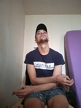 Snapshot of kx93 chatting on November 9, 2025, 2:15 pm kx93 online show from November 9, 2025, 2:15 pm