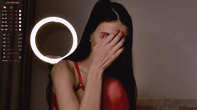 Snapshot of Alice__grace chatting on October 6, 2025, 8:39 pm Alice grace online show from October 6, 2025, 8:39 pm