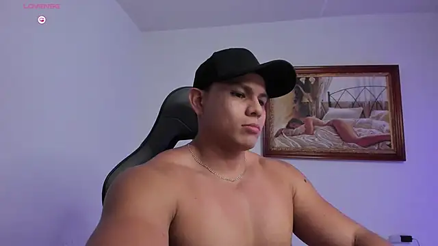 RoyConstance online show from May 5, 2026, 4:09 am