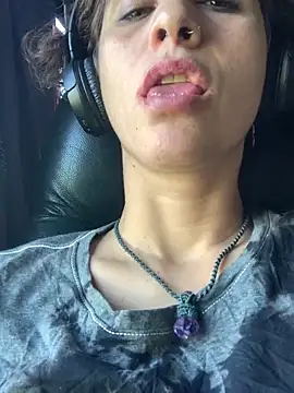 Snapshot of kidagasha chatting on December 4, 2024, 8:07 pm kidagasha online show from December 4, 2024, 8:07 pm