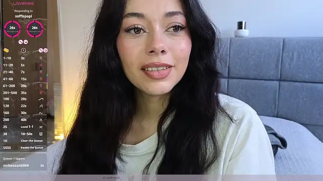 Soffimoon  online show from June 16, 2026, 8:22 pm
