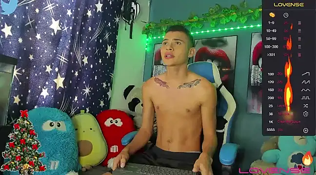 Snapshot of soyander03_ chatting on December 28, 2024, 12:45 pm soyander03 online show from December 28, 2024, 12:45 pm