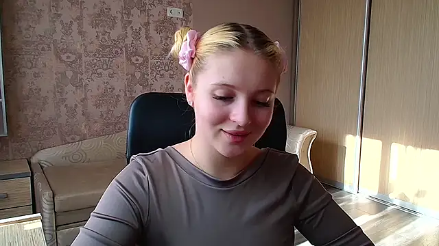 Milka kiss  online show from May 11, 2026, 2:56 pm