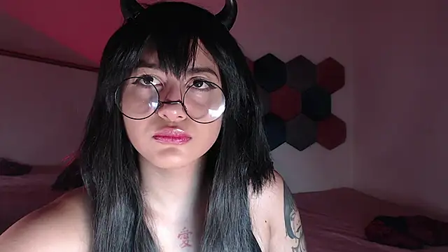 Snapshot of liz-beths chatting on February 27, 2025, 1:28 pm liz-beths online show from February 27, 2025, 1:28 pm