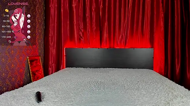 Snapshot of Witch_Lady chatting on January 28, 2025, 7:11 am Witch Lady online show from January 28, 2025, 7:11 am