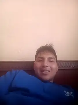Snapshot of LoganFinds chatting on December 16, 2025, 6:57 pm LoganFinds online show from December 16, 2025, 6:57 pm