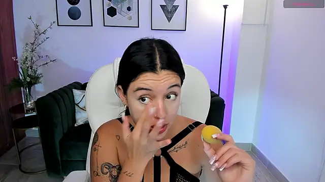 Snapshot of zoee_jackson chatting on January 17, 2025, 9:50 pm zoee jackson online show from January 17, 2025, 9:50 pm