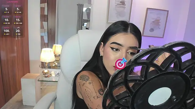 Snapshot of zoee_jackson chatting on January 30, 2025, 6:54 pm zoee jackson online show from January 30, 2025, 6:54 pm