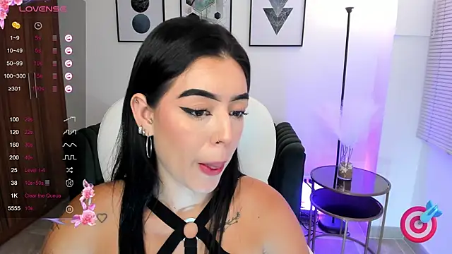 Snapshot of zoee_jackson chatting on February 5, 2025, 6:59 pm zoee jackson online show from February 5, 2025, 6:59 pm