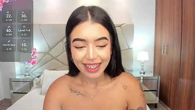 Snapshot of zoee_jackson chatting on February 10, 2025, 5:14 am zoee jackson online show from February 10, 2025, 5:14 am