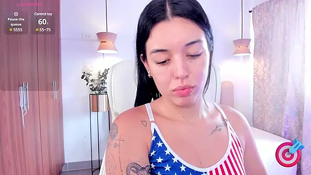 Snapshot of zoee_jackson chatting on February 25, 2025, 6:42 pm zoee jackson online show from February 25, 2025, 6:42 pm