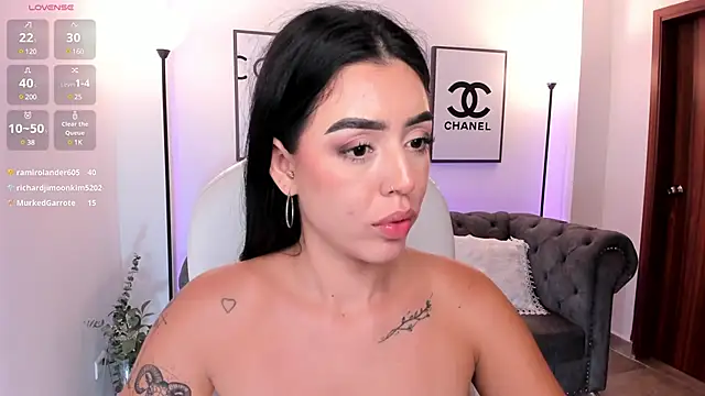 Snapshot of zoee_jackson chatting on March 22, 2025, 1:32 am zoee jackson online show from March 22, 2025, 1:32 am