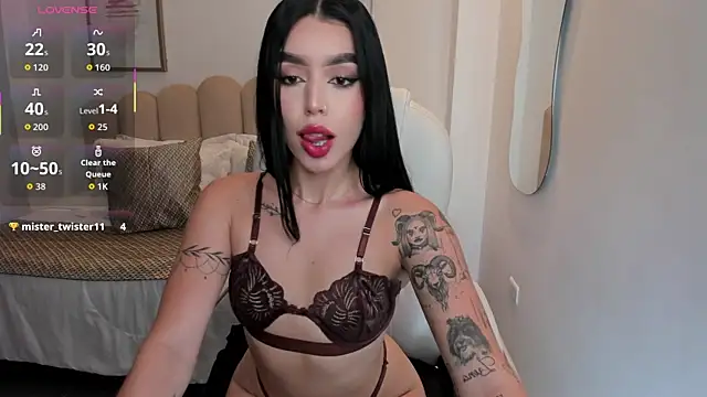 Snapshot of zoee_jackson chatting on May 20, 2026, 7:42 pm zoee jackson online show from May 20, 2026, 7:42 pm