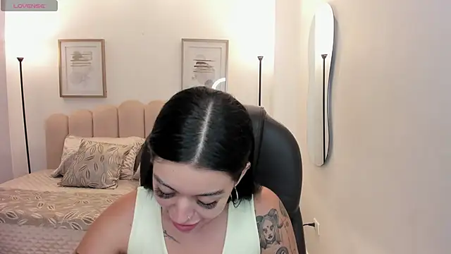 Snapshot of zoee_jackson chatting on July 23, 2026, 5:55 pm zoee jackson online show from July 23, 2026, 5:55 pm