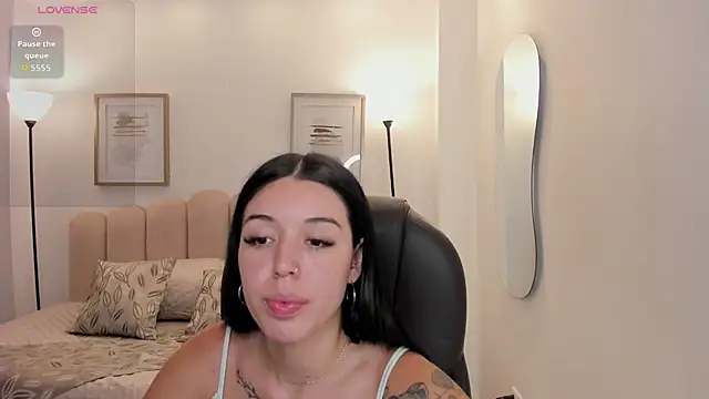 Snapshot of zoee_jackson chatting on August 1, 2026, 6:51 pm zoee jackson online show from August 1, 2026, 6:51 pm