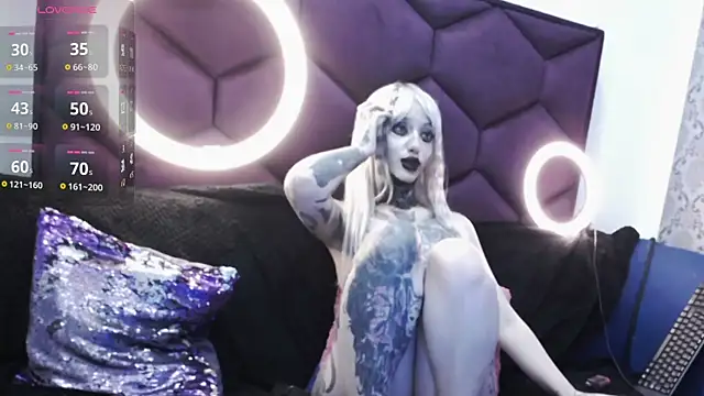 Snapshot of TyphoidMary chatting on December 3, 2024, 12:24 am TyphoidMary online show from December 3, 2024, 12:24 am