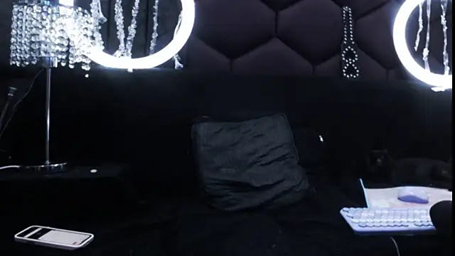 Snapshot of TyphoidMary chatting on September 13, 2025, 3:28 am TyphoidMary online show from September 13, 2025, 3:28 am