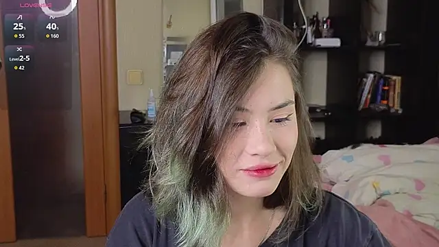 alicekiit online show from October 1, 2025, 11:55 pm