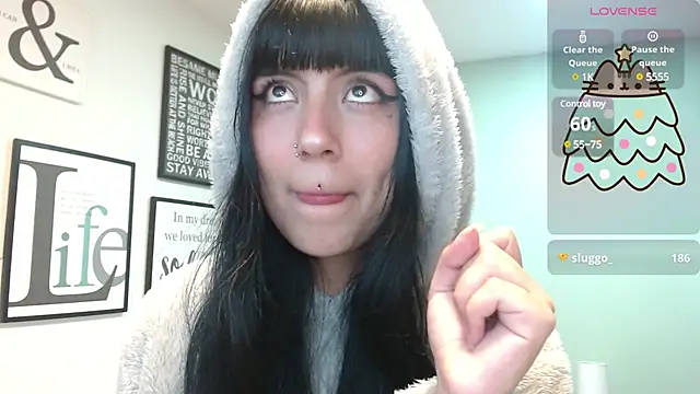 Snapshot of amy_adams1 chatting on December 9, 2024, 8:22 am amy adams1 online show from December 9, 2024, 8:22 am