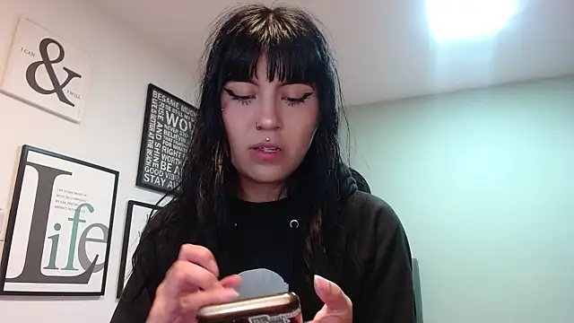 Snapshot of amy_adams1 chatting on March 1, 2025, 4:37 am amy adams1 online show from March 1, 2025, 4:37 am